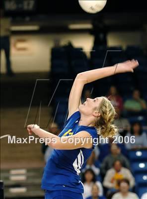 Thumbnail 2 in Castilleja vs. Bakersfield Christian (State D5 Final) photogallery.