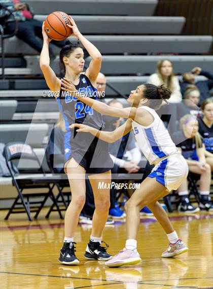 Thumbnail 3 in Hamilton Southeastern vs Springboro photogallery.