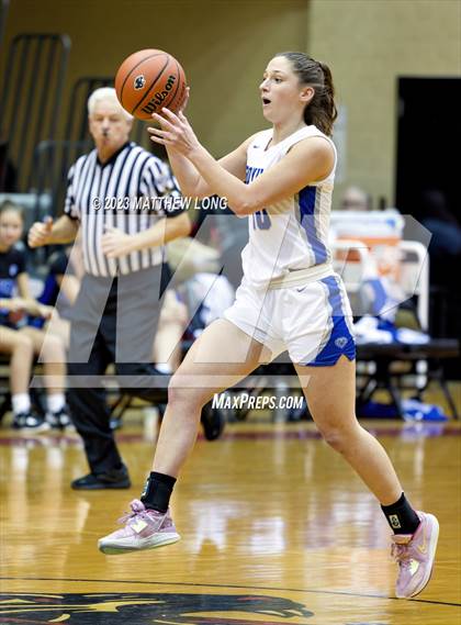 Thumbnail 2 in Hamilton Southeastern vs Springboro photogallery.