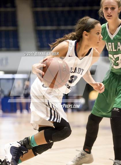 Thumbnail 3 in Harlan vs Monroe County photogallery.