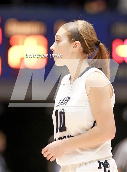 Thumbnail 1 in Harlan vs Monroe County photogallery.