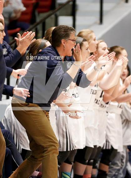 Thumbnail 3 in Harlan vs Monroe County photogallery.