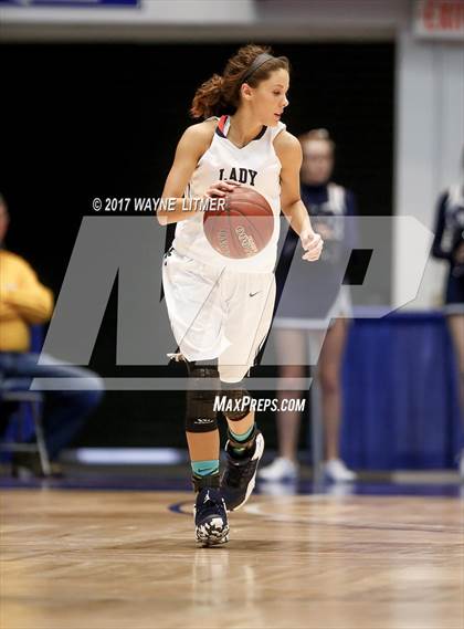 Thumbnail 1 in Harlan vs Monroe County photogallery.