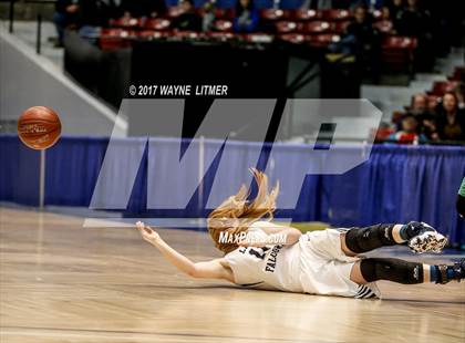 Thumbnail 2 in Harlan vs Monroe County photogallery.
