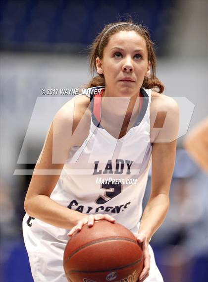 Thumbnail 3 in Harlan vs Monroe County photogallery.