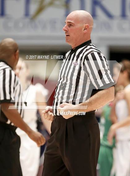 Thumbnail 1 in Harlan vs Monroe County photogallery.