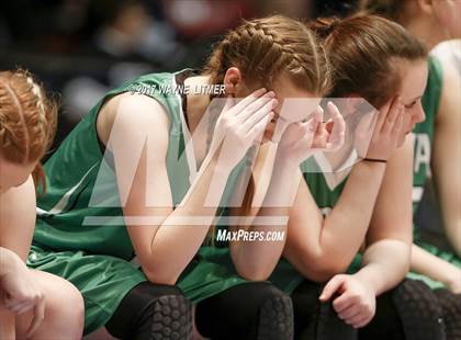 Thumbnail 3 in Harlan vs Monroe County photogallery.