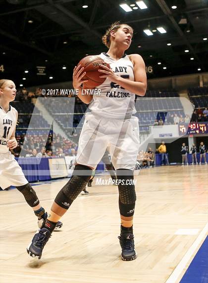 Thumbnail 3 in Harlan vs Monroe County photogallery.