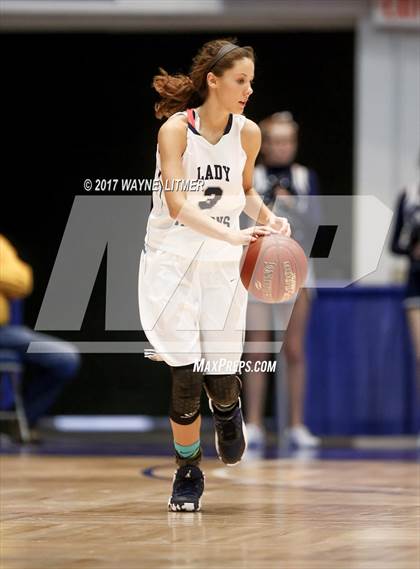 Thumbnail 2 in Harlan vs Monroe County photogallery.