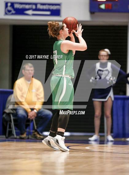 Thumbnail 2 in Harlan vs Monroe County photogallery.