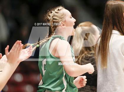 Thumbnail 3 in Harlan vs Monroe County photogallery.