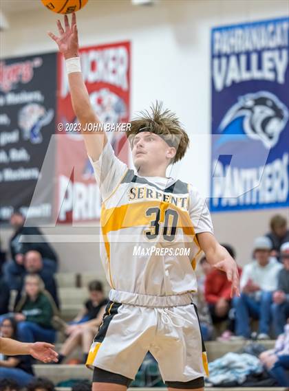 Thumbnail 2 in Mineral County vs. Beatty (NIAA 1A Central League Semifinal) photogallery.