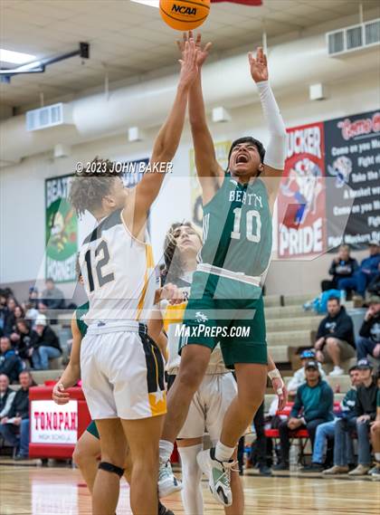 Thumbnail 1 in Mineral County vs. Beatty (NIAA 1A Central League Semifinal) photogallery.