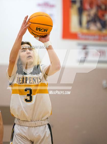 Thumbnail 2 in Mineral County vs. Beatty (NIAA 1A Central League Semifinal) photogallery.