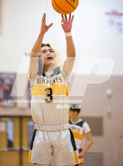 Thumbnail 3 in Mineral County vs. Beatty (NIAA 1A Central League Semifinal) photogallery.