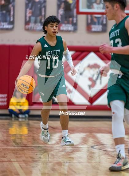 Thumbnail 2 in Mineral County vs. Beatty (NIAA 1A Central League Semifinal) photogallery.