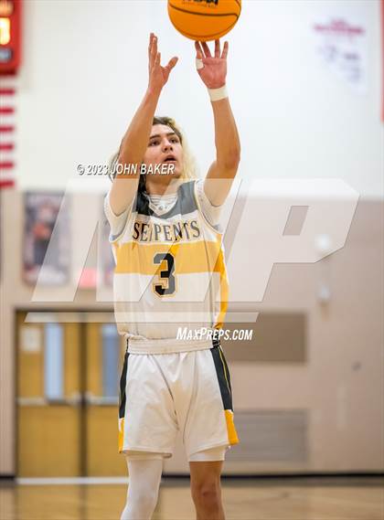 Thumbnail 3 in Mineral County vs. Beatty (NIAA 1A Central League Semifinal) photogallery.