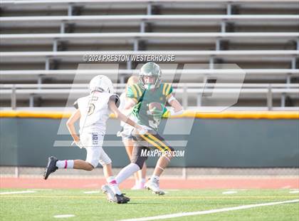 Thumbnail 3 in Oak Park @ Moorpark photogallery.