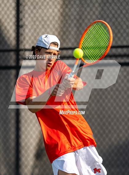 Thumbnail 2 in UHSAA 6A Semifinals photogallery.