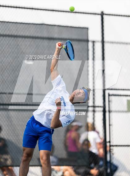 Thumbnail 3 in UHSAA 6A Semifinals photogallery.