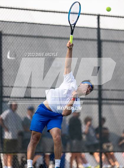 Thumbnail 3 in UHSAA 6A Semifinals photogallery.