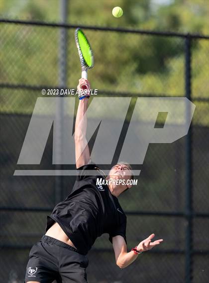 Thumbnail 2 in UHSAA 6A Semifinals photogallery.