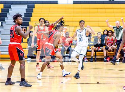 Thumbnail 1 in Olathe West vs Wyandotte (West Varsity Boy's Tournament) photogallery.