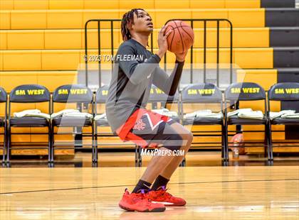 Thumbnail 1 in Olathe West vs Wyandotte (West Varsity Boy's Tournament) photogallery.