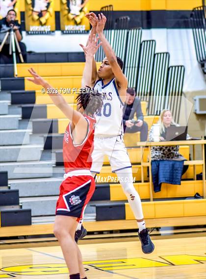 Thumbnail 3 in Olathe West vs Wyandotte (West Varsity Boy's Tournament) photogallery.