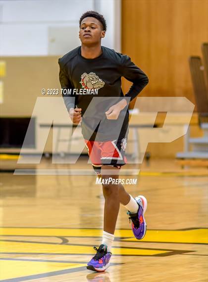 Thumbnail 1 in Olathe West vs Wyandotte (West Varsity Boy's Tournament) photogallery.