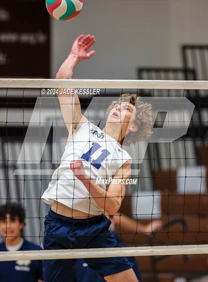 Thumbnail 3 in Notre Dame (SO) @ Crespi photogallery.