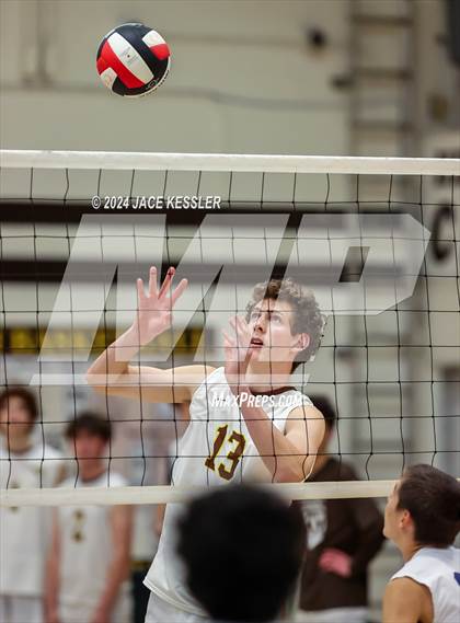 Thumbnail 3 in Notre Dame (SO) @ Crespi photogallery.