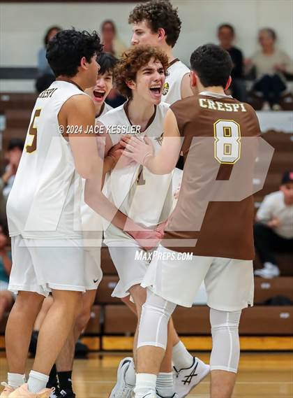 Thumbnail 3 in Notre Dame (SO) @ Crespi photogallery.