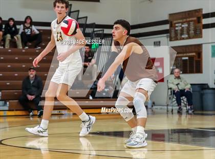 Thumbnail 3 in Notre Dame (SO) @ Crespi photogallery.