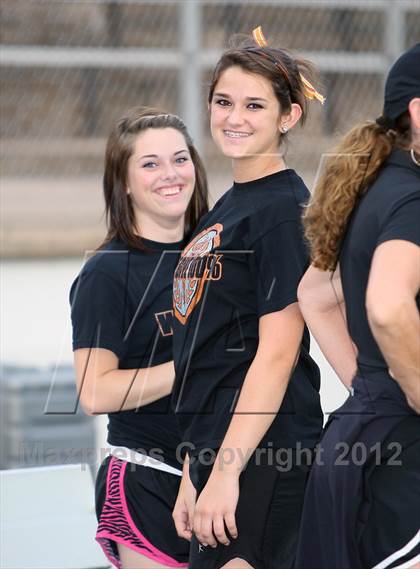 Thumbnail 2 in Atlanta vs. Gilmer photogallery.