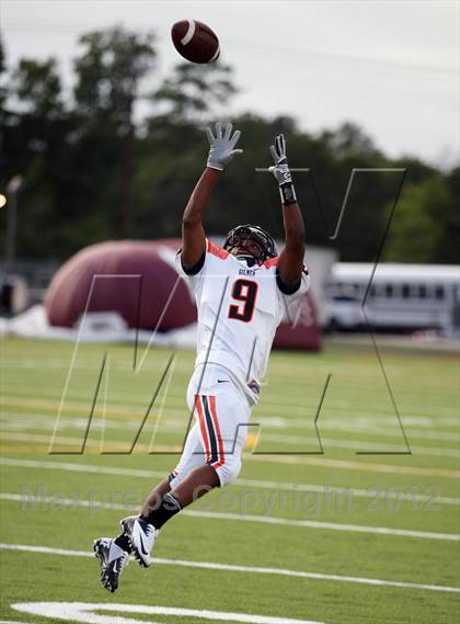 Thumbnail 1 in Atlanta vs. Gilmer photogallery.