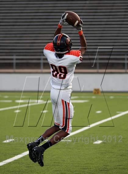 Thumbnail 1 in Atlanta vs. Gilmer photogallery.