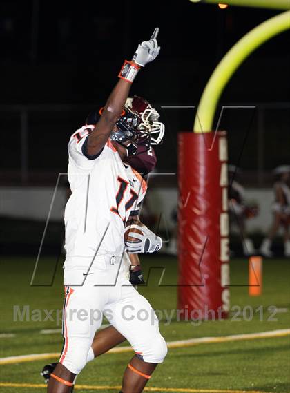 Thumbnail 1 in Atlanta vs. Gilmer photogallery.
