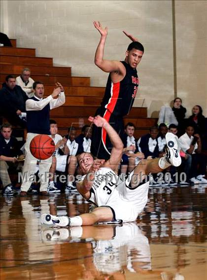 Thumbnail 2 in Lloyd Memorial vs. Fern Creek (Lloyd Memorial Semifinals) photogallery.