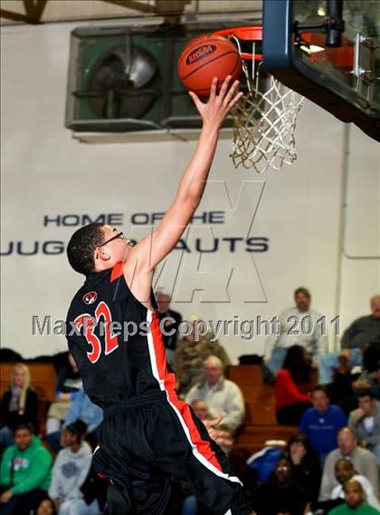 Thumbnail 3 in Lloyd Memorial vs. Fern Creek (Lloyd Memorial Semifinals) photogallery.