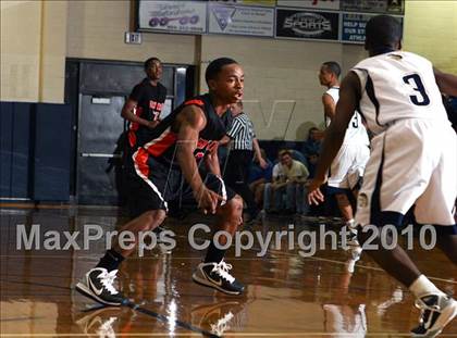 Thumbnail 3 in Lloyd Memorial vs. Fern Creek (Lloyd Memorial Semifinals) photogallery.