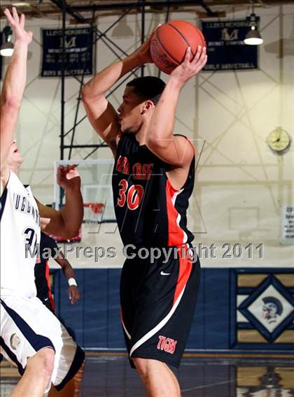 Thumbnail 3 in Lloyd Memorial vs. Fern Creek (Lloyd Memorial Semifinals) photogallery.