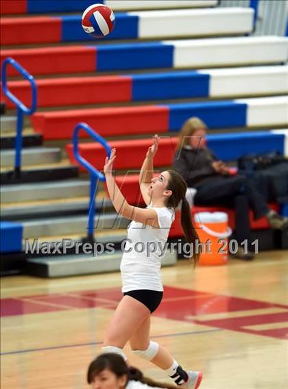 Thumbnail 1 in Soquel vs. Sacred Heart Prep (CIF CCS D4 Final) photogallery.