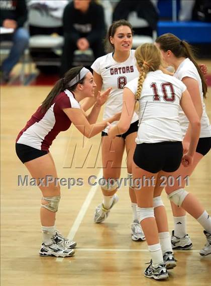 Thumbnail 2 in Soquel vs. Sacred Heart Prep (CIF CCS D4 Final) photogallery.