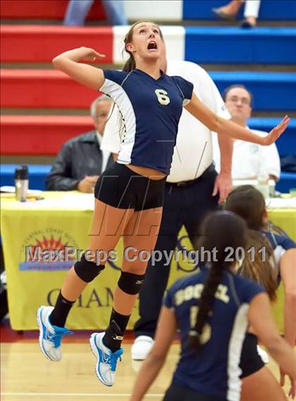 Thumbnail 1 in Soquel vs. Sacred Heart Prep (CIF CCS D4 Final) photogallery.