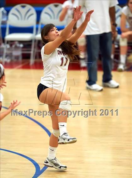 Thumbnail 2 in Soquel vs. Sacred Heart Prep (CIF CCS D4 Final) photogallery.