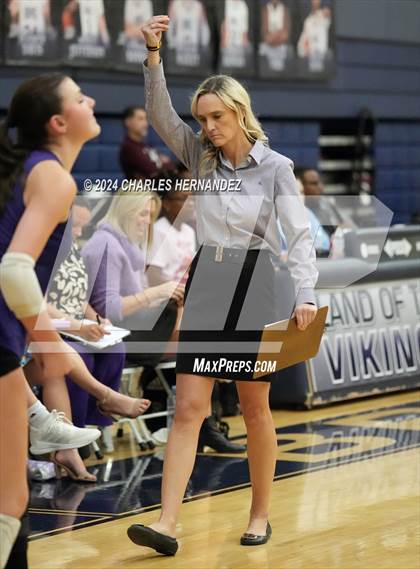 Thumbnail 1 in College Station vs. A&M Consolidated (UIL 5A Volleyball Division II Regional Final) photogallery.