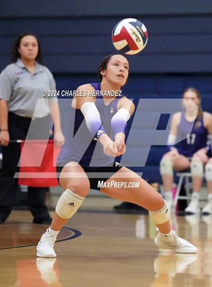 Thumbnail 3 in College Station vs. A&M Consolidated (UIL 5A Volleyball Division II Regional Final) photogallery.
