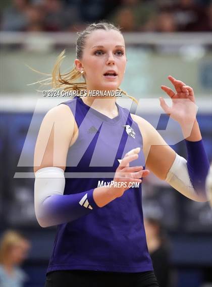 Thumbnail 3 in College Station vs. A&M Consolidated (UIL 5A Volleyball Division II Regional Final) photogallery.
