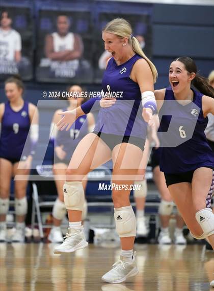 Thumbnail 3 in College Station vs. A&M Consolidated (UIL 5A Volleyball Division II Regional Final) photogallery.